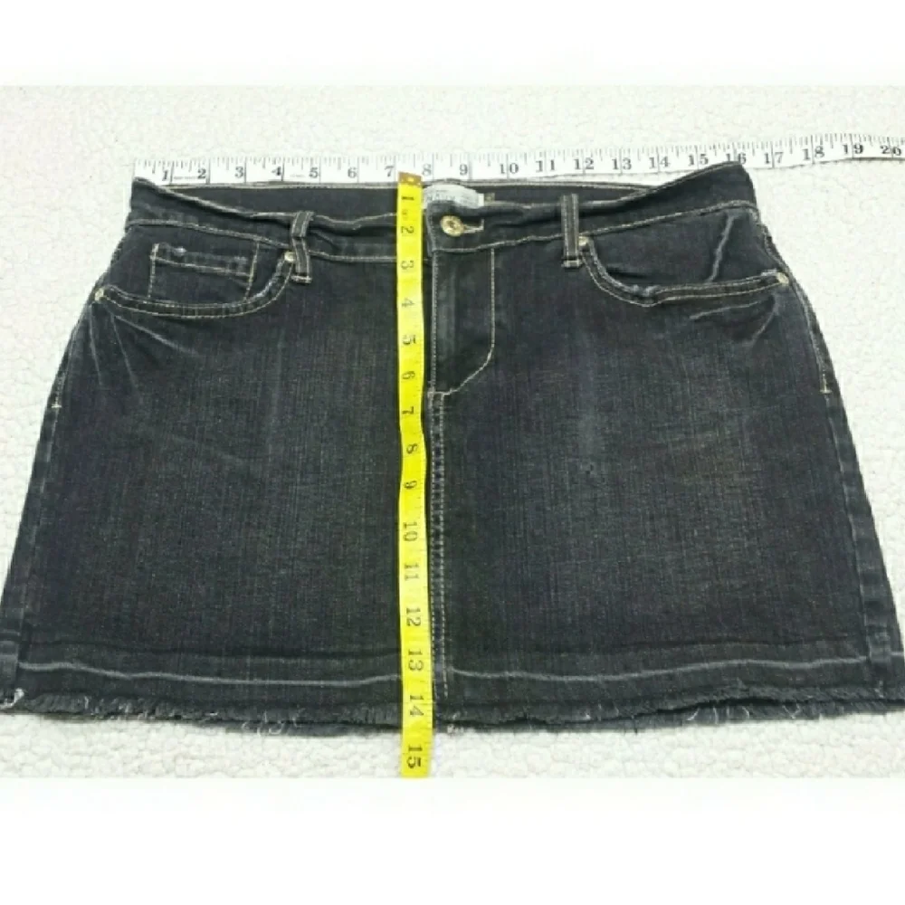 Old Navy black mini skirt size 8